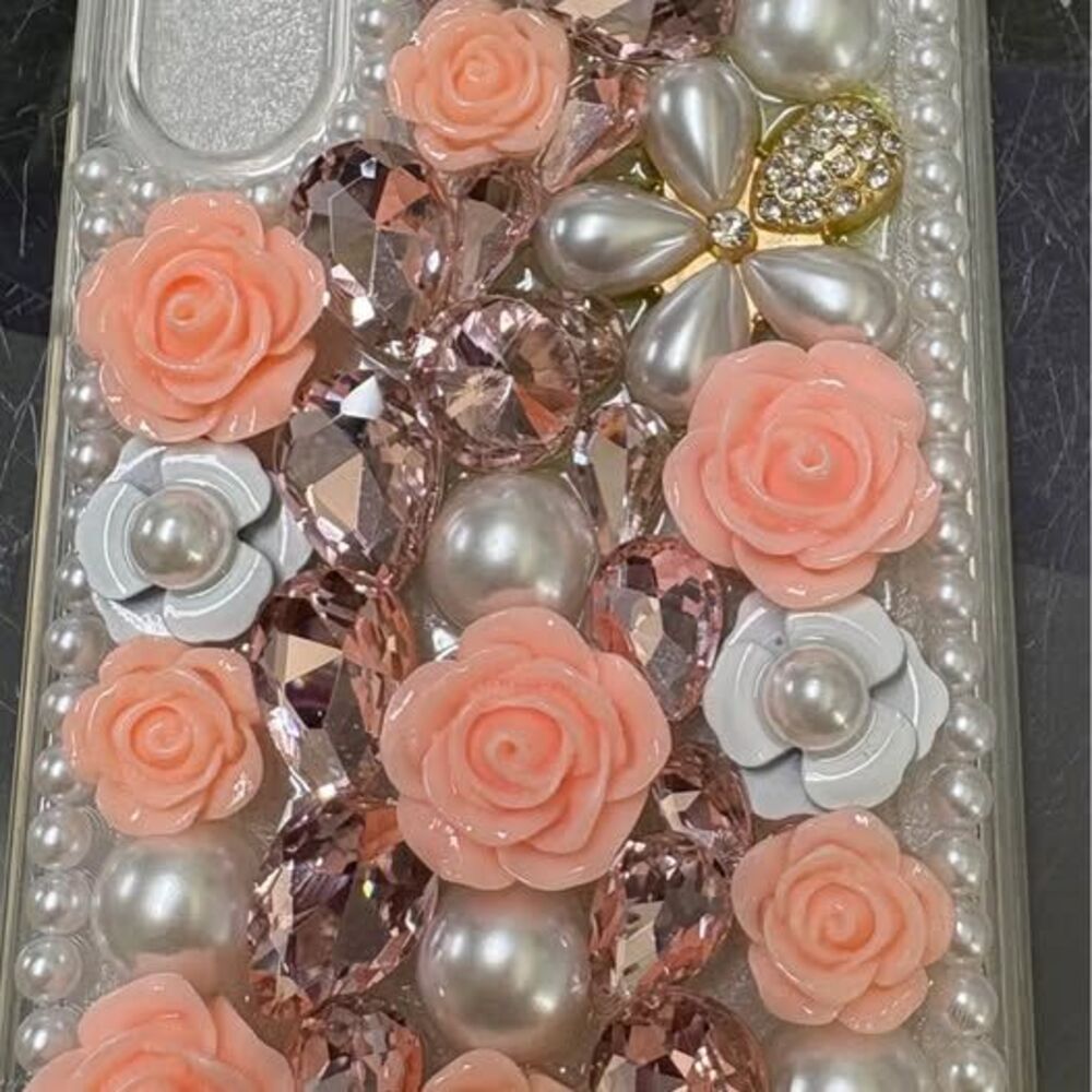 Floral and Pearl Embellished Phone Case with Beaded Wrist Strap galaxy S25 Plus